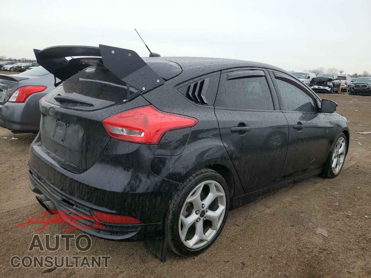 FORD FOCUS 2015 - 1FADP3L9XFL228965