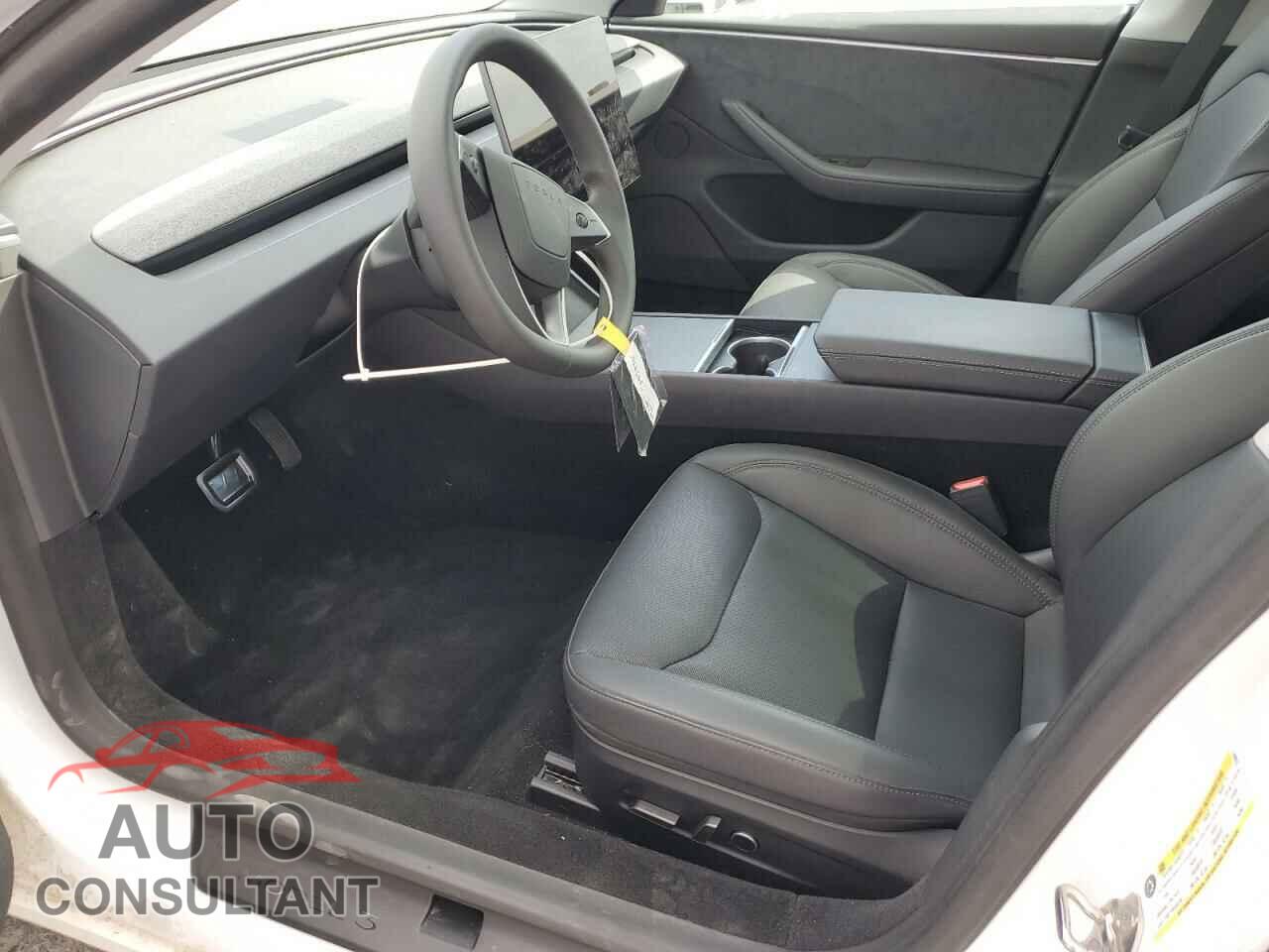 TESLA MODEL 3 2024 - 5YJ3E1EB3RF849875