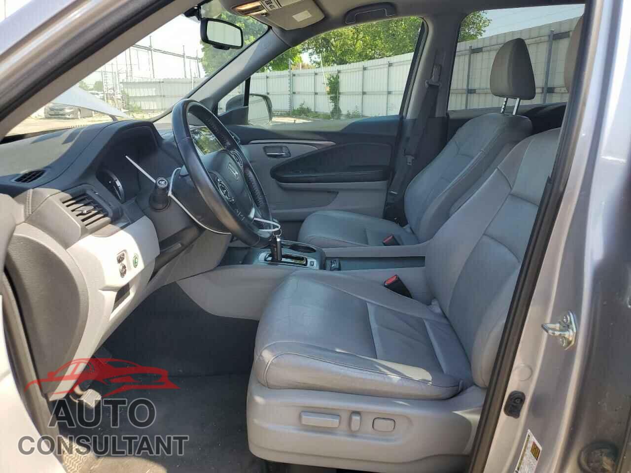 HONDA PILOT 2016 - 5FNYF6H54GB016010