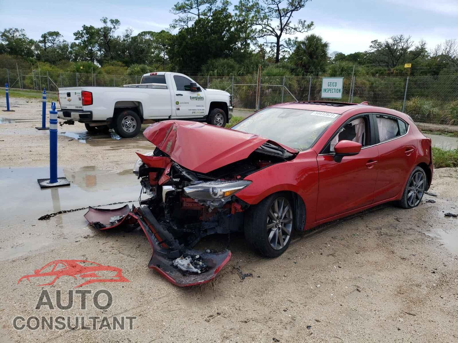 MAZDA 3 2018 - 3MZBN1M3XJM217541