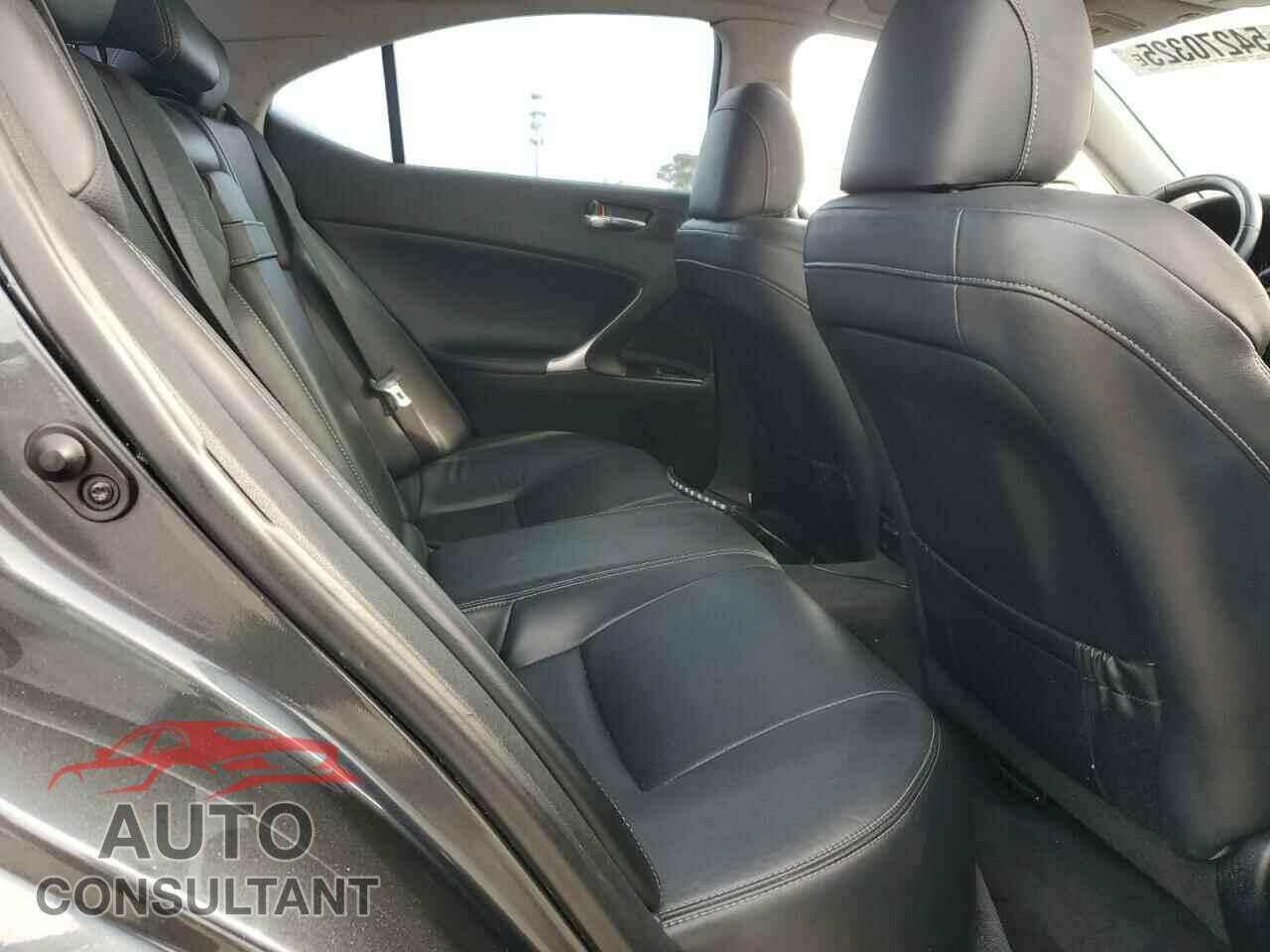 LEXUS IS 2010 - JTHCF5C24A2034128