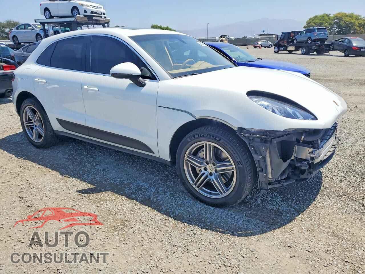 PORSCHE MACAN 2015 - WP1AB2A59FLB69640