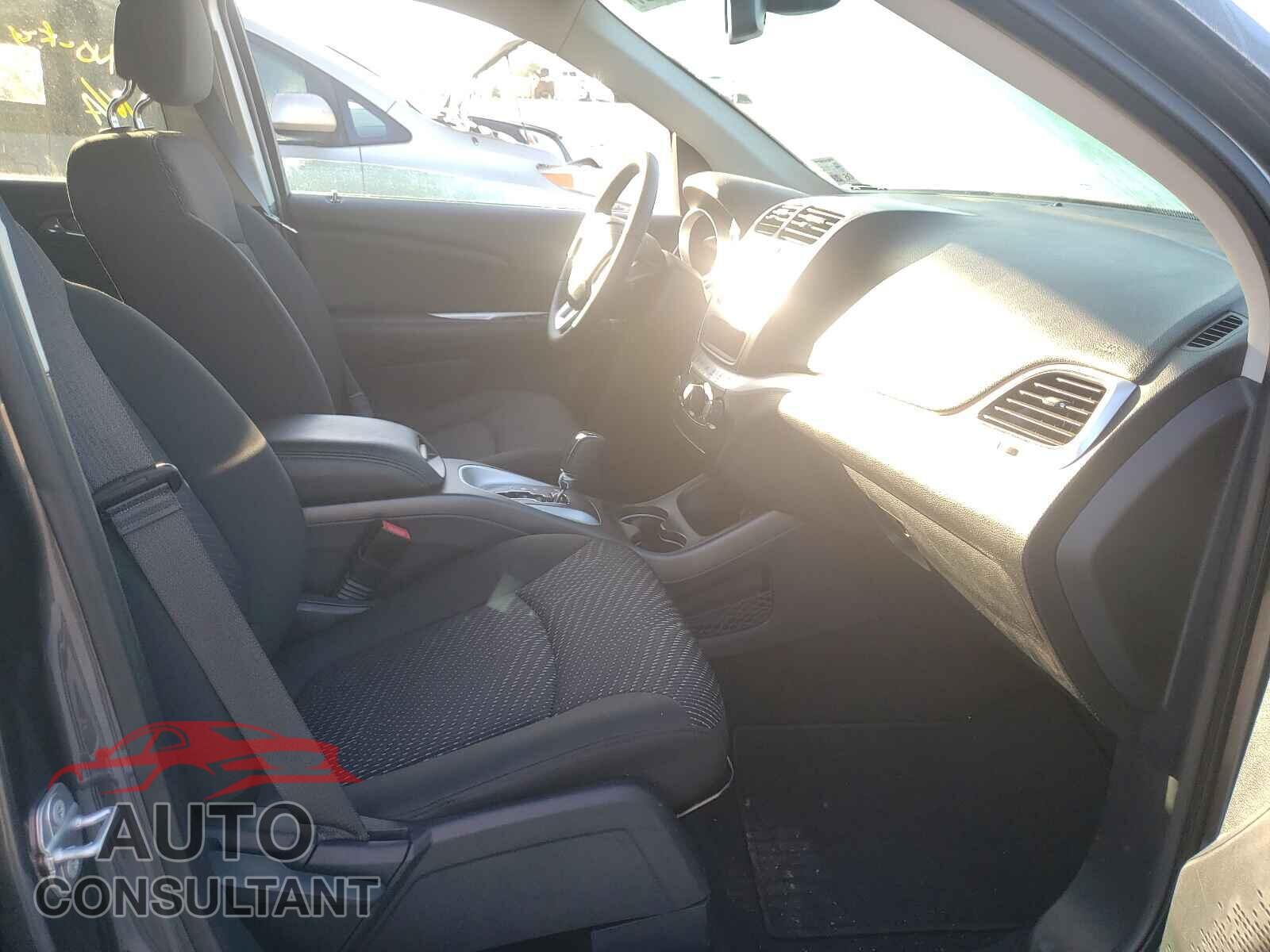 DODGE JOURNEY 2020 - 3C4PDCAB3LT274367