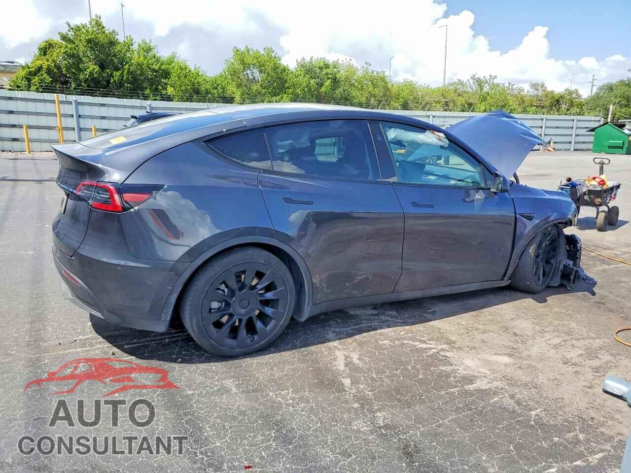 TESLA MODEL Y 2024 - 7SAYGDED4RF038592