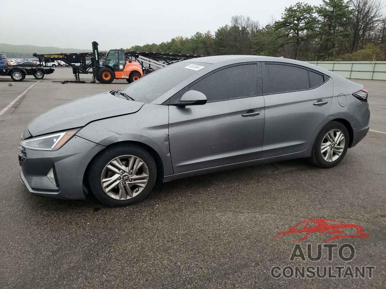 HYUNDAI ELANTRA 2019 - 5NPD84LF0KH402026