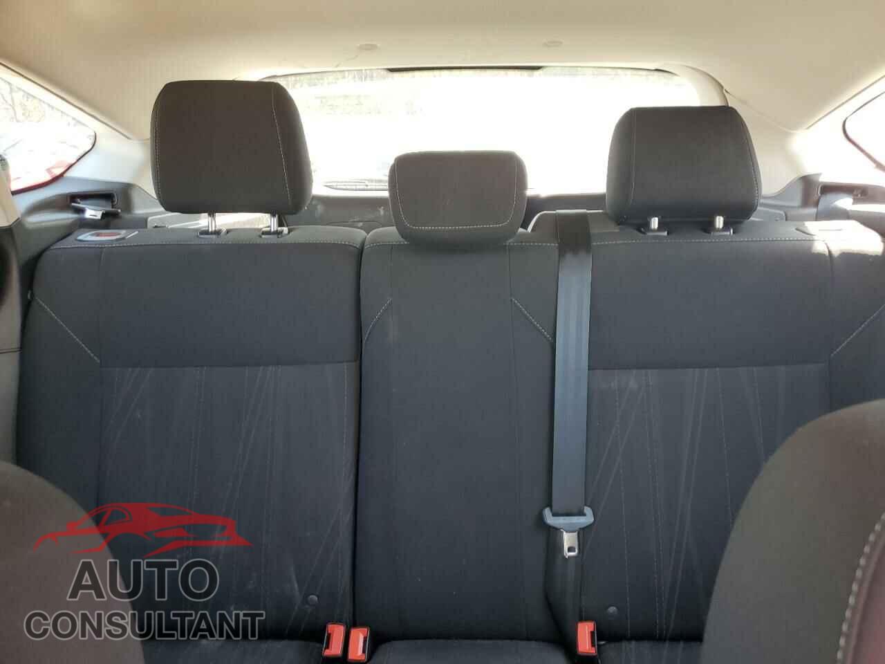FORD FOCUS 2017 - 1FADP3K28HL321703
