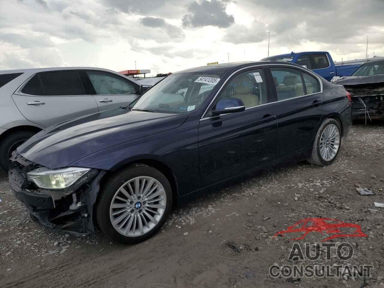 BMW 3 SERIES 2013 - WBA3B9G53DNR89656