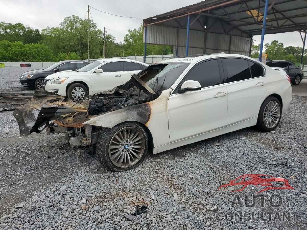 BMW 3 SERIES 2013 - WBA3C1G58DNR48454
