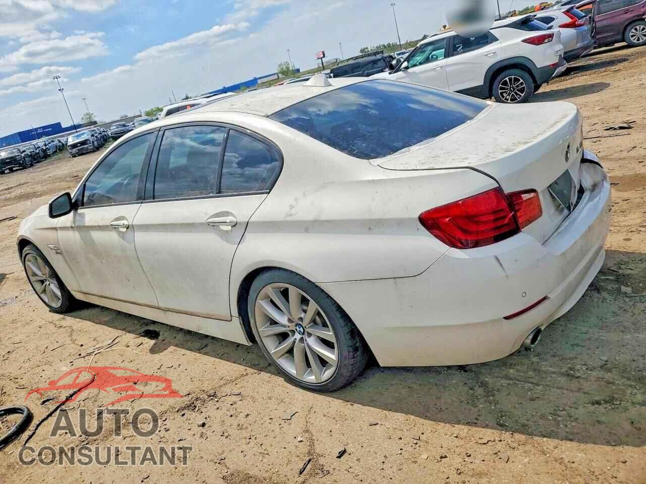 BMW 5 SERIES 2012 - WBAFU7C53CDU62545
