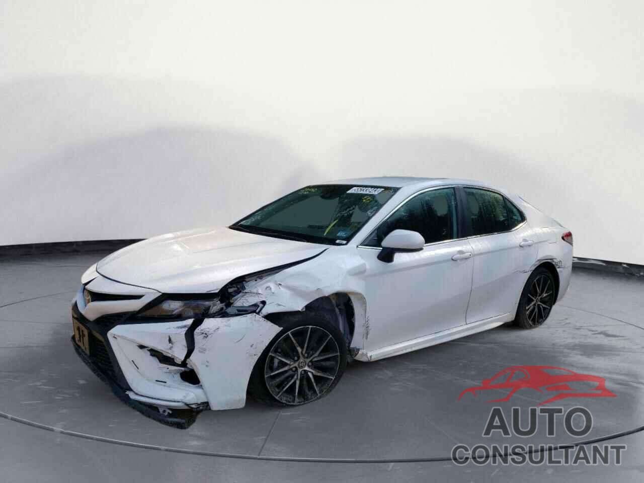 TOYOTA CAMRY 2021 - 4T1G11AK0MU563254
