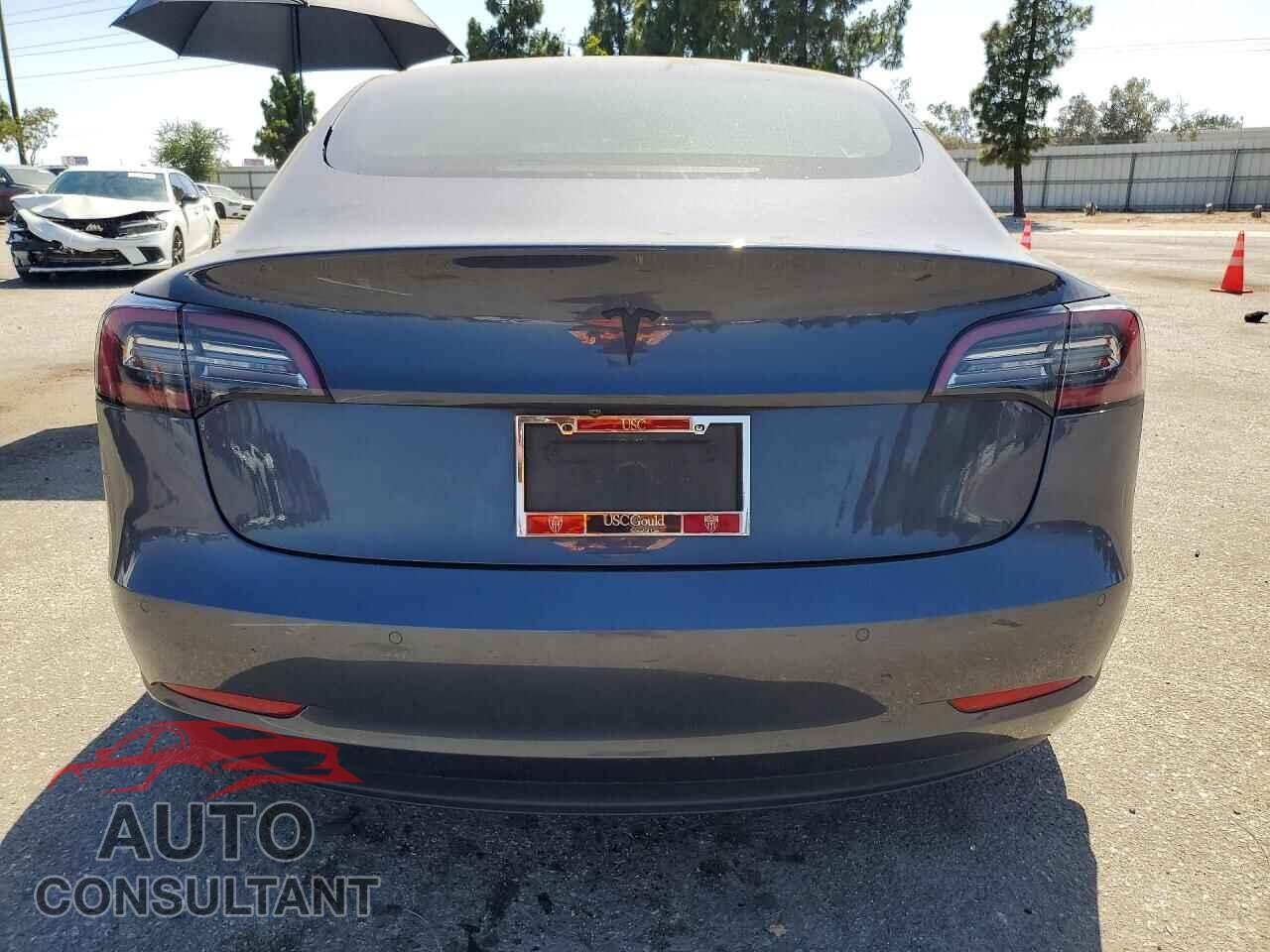 TESLA MODEL 3 2021 - 5YJ3E1EB0MF936657