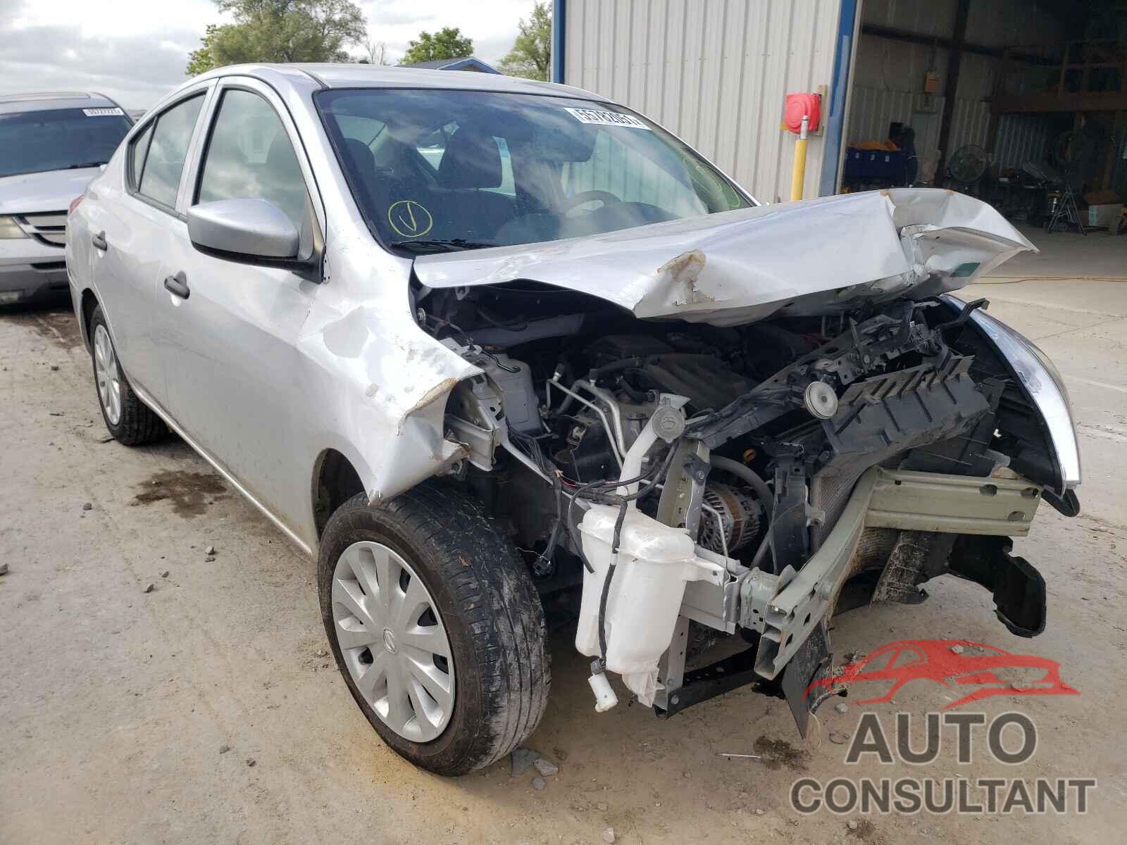 NISSAN VERSA 2018 - 3N1CN7AP5JL836865