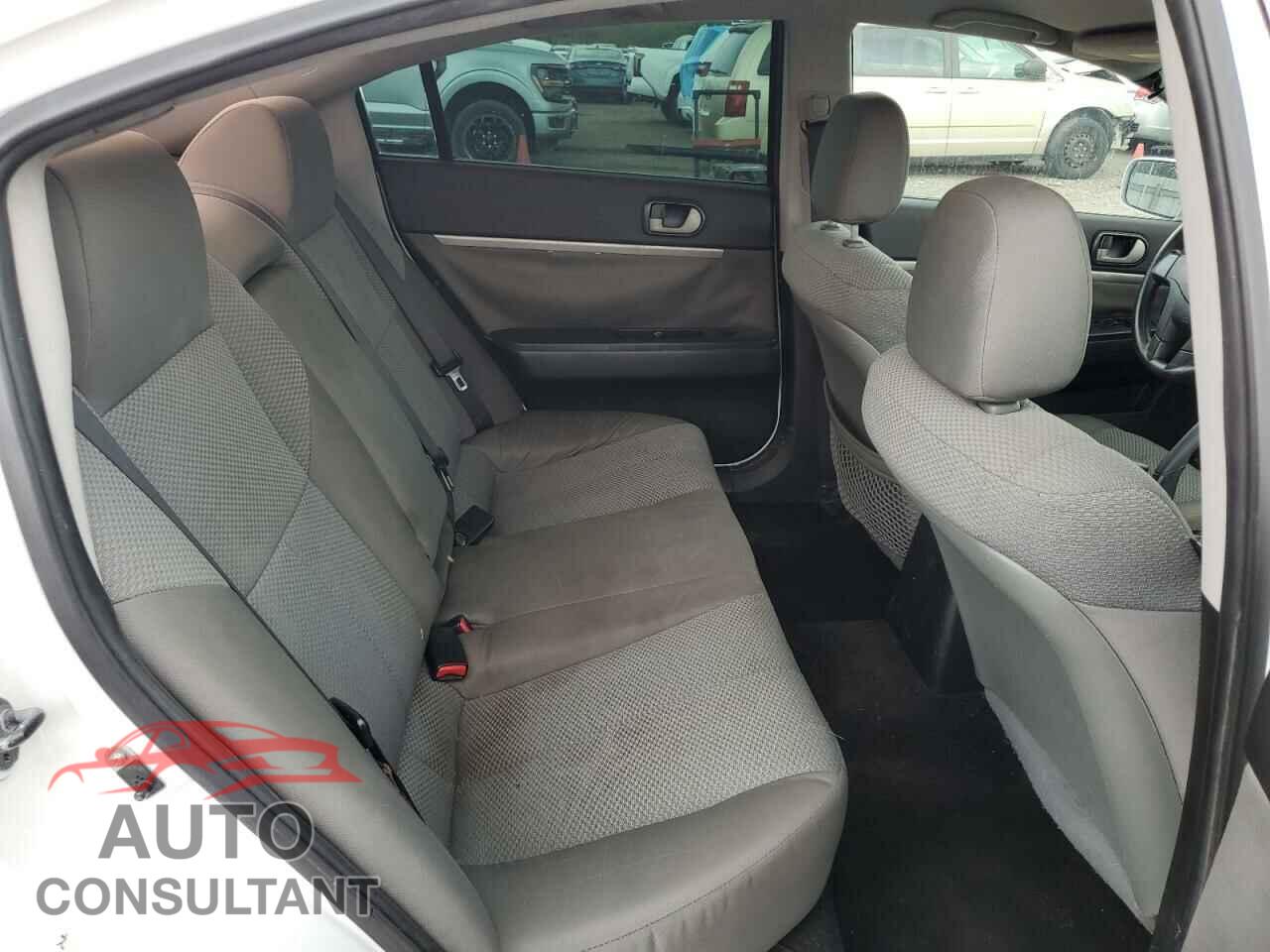 MITSUBISHI GALANT 2011 - 4A32B2FFXBE030104