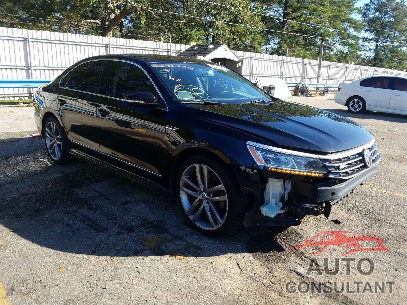 VOLKSWAGEN PASSAT 2017 - 1VWDT7A31HC002633