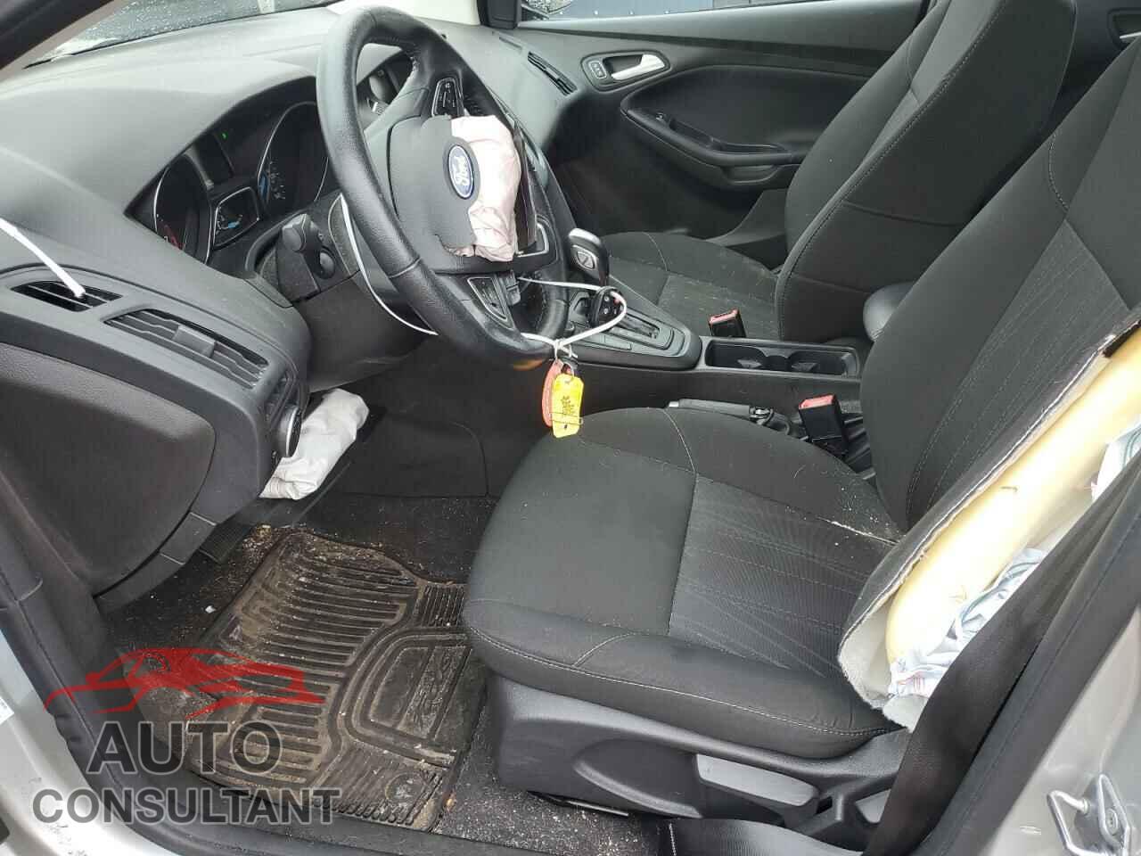 FORD FOCUS 2016 - 1FADP3K22GL390790