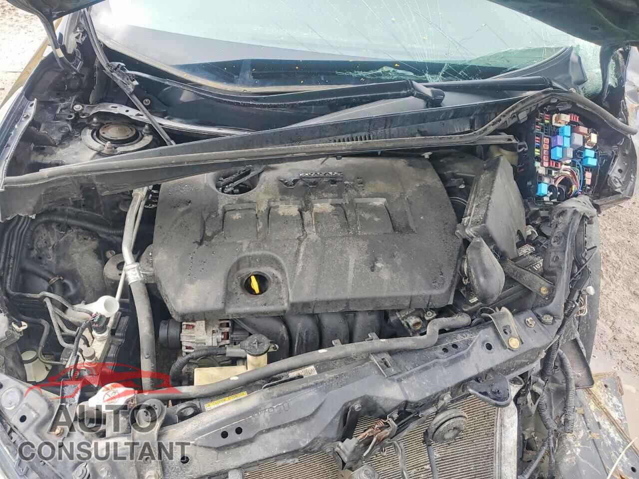 TOYOTA COROLLA 2018 - 2T1BURHE5JC069727