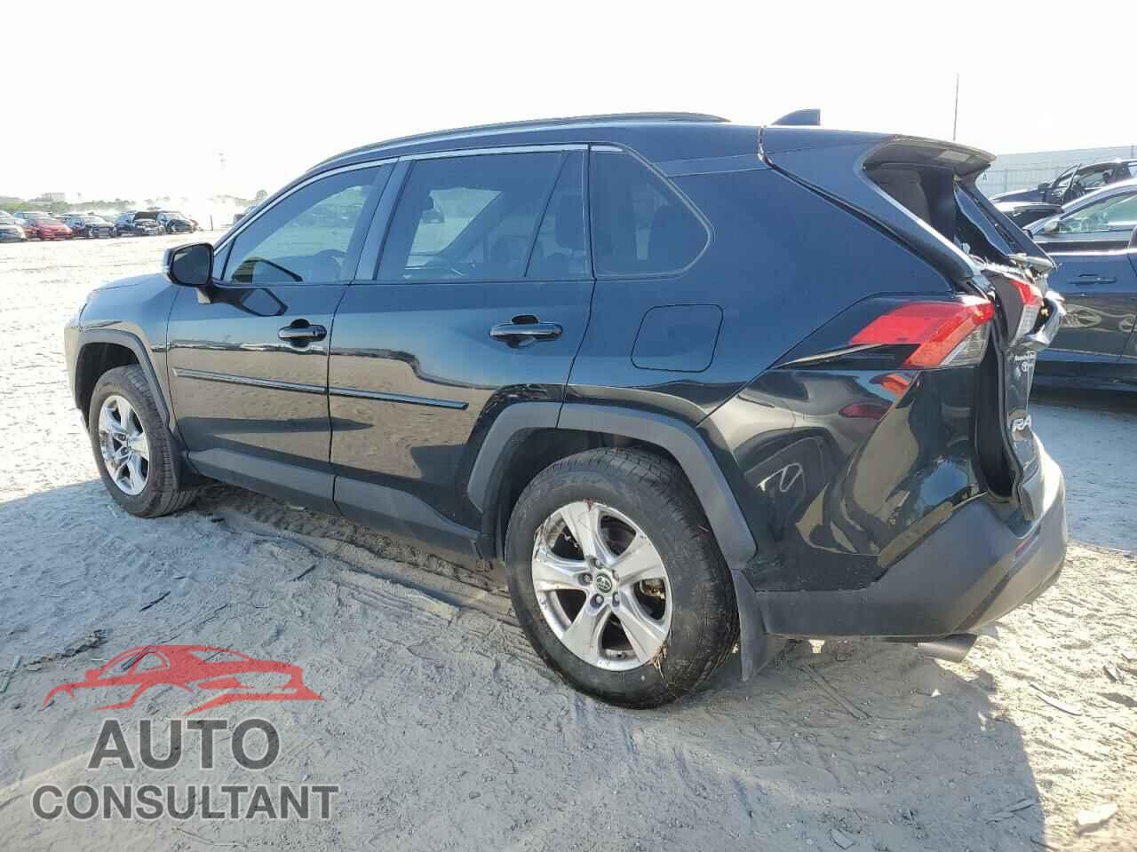 TOYOTA RAV4 2019 - JTMP1RFV2KJ012196