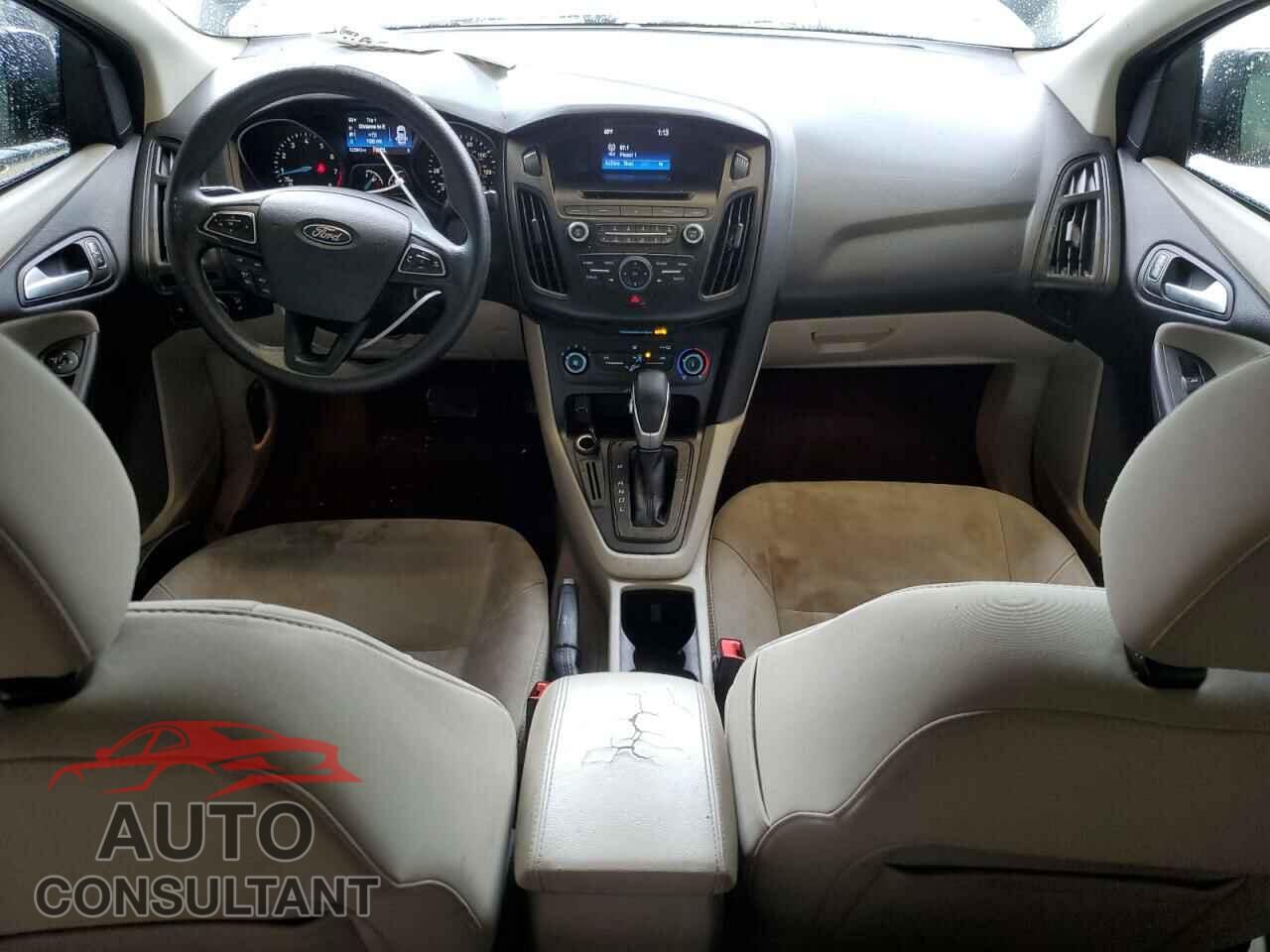 FORD FOCUS 2017 - 1FADP3F25HL232861