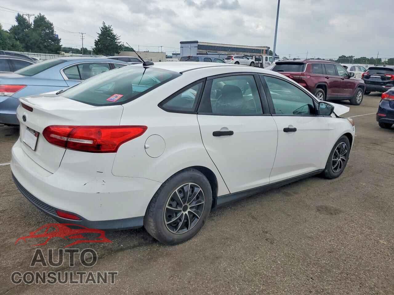 FORD FOCUS 2016 - 1FADP3E23GL201897