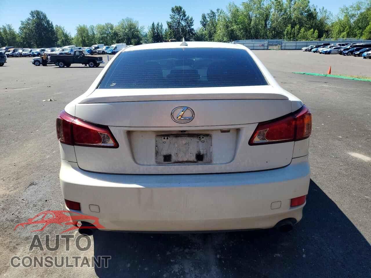 LEXUS IS 2012 - JTHBF5C22C5184106
