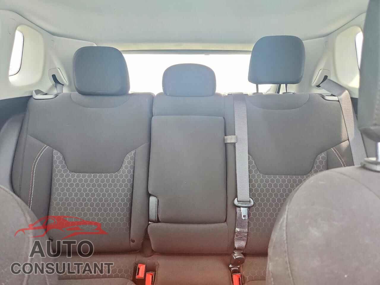 JEEP COMPASS 2021 - 3C4NJDAB5MT572023
