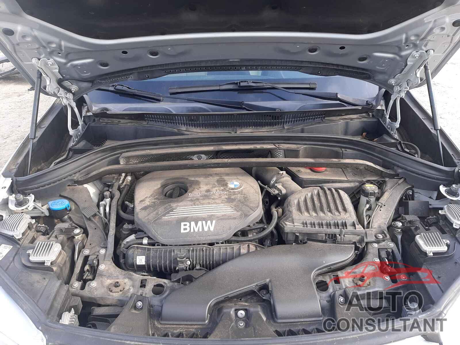 BMW X1 2016 - WBXHT3C33GP885672