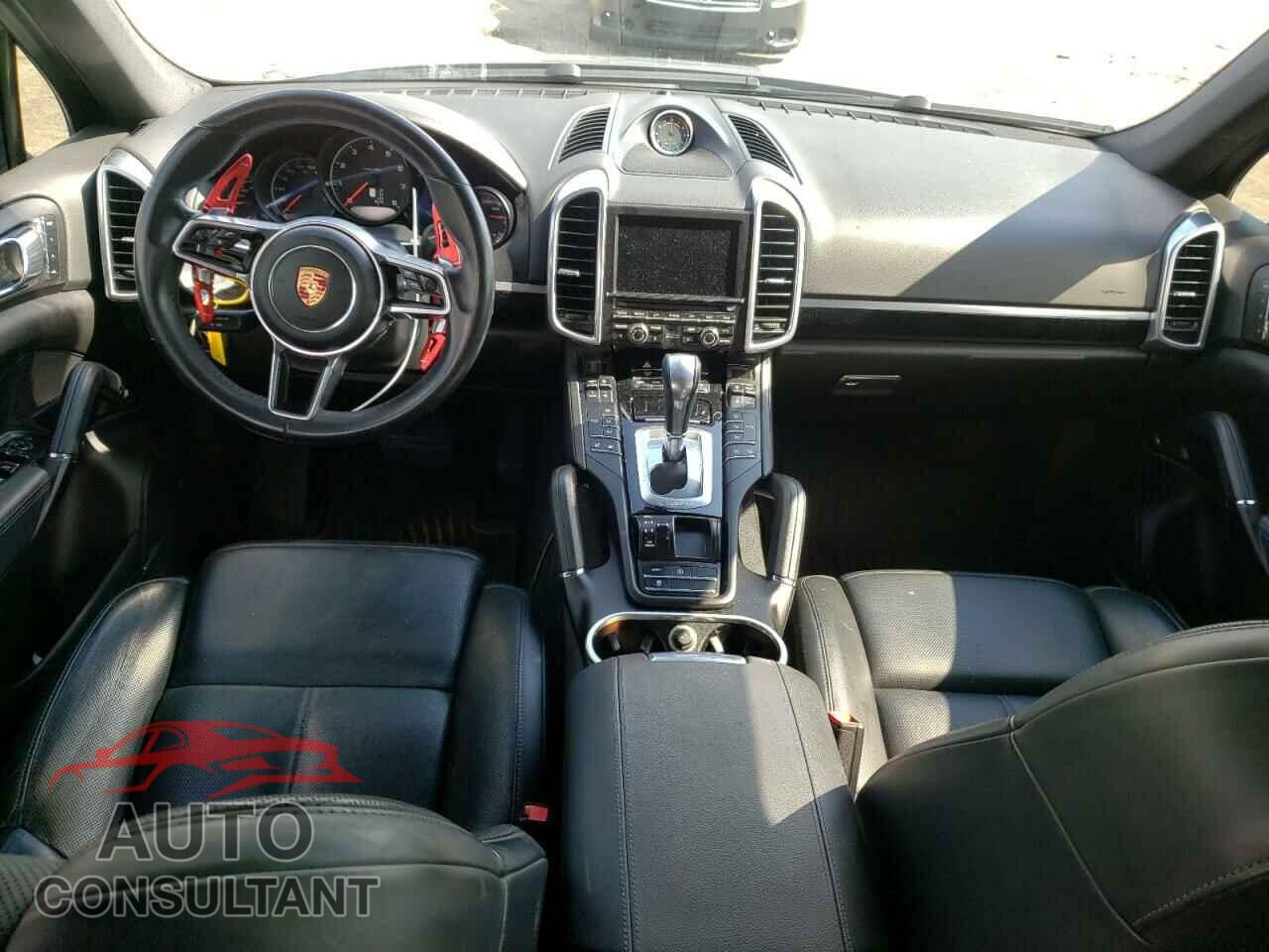 PORSCHE CAYENNE 2016 - WP1AA2A23GLA00479