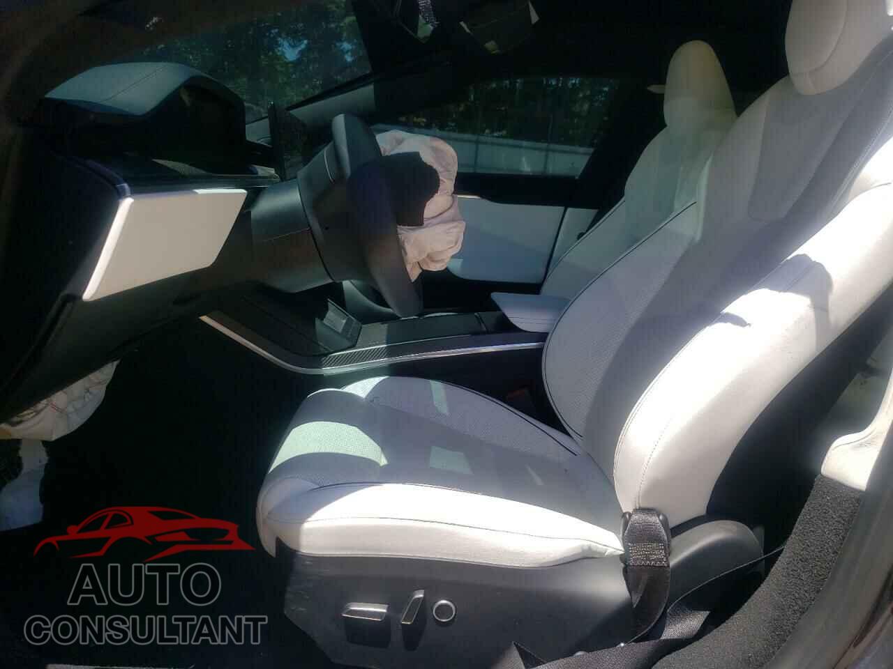 TESLA MODEL S 2022 - 5YJSA1E66NF488100