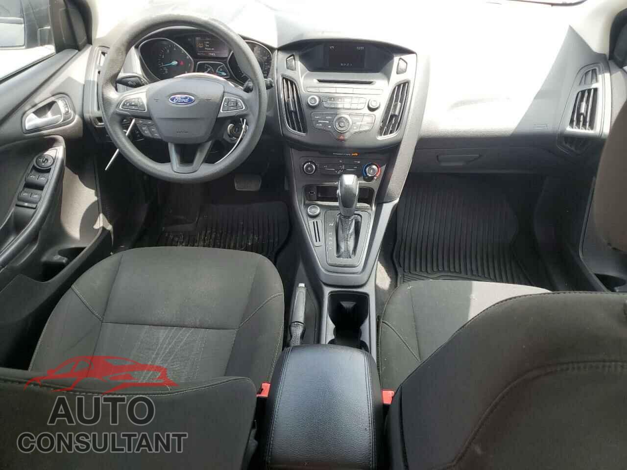 FORD FOCUS 2015 - 1FADP3K25FL308002