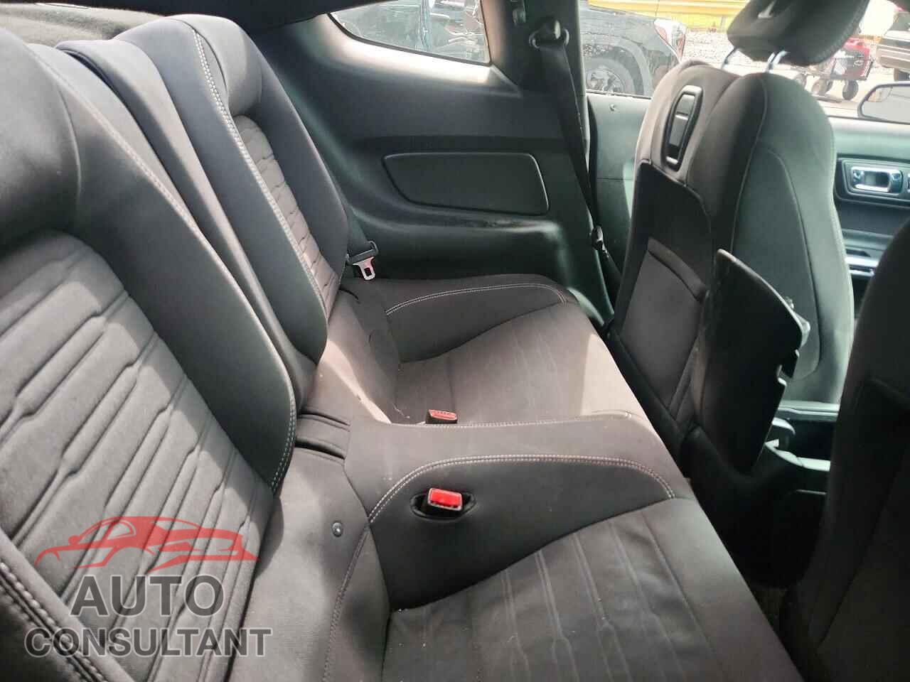 FORD MUSTANG 2017 - 1FA6P8TH2H5256991