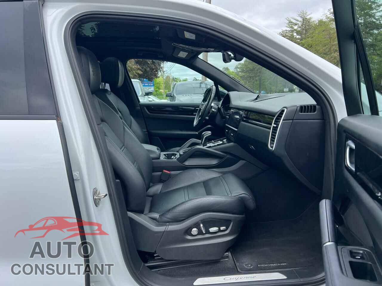 PORSCHE CAYENNE 2019 - WP1AA2AY8KDA14157