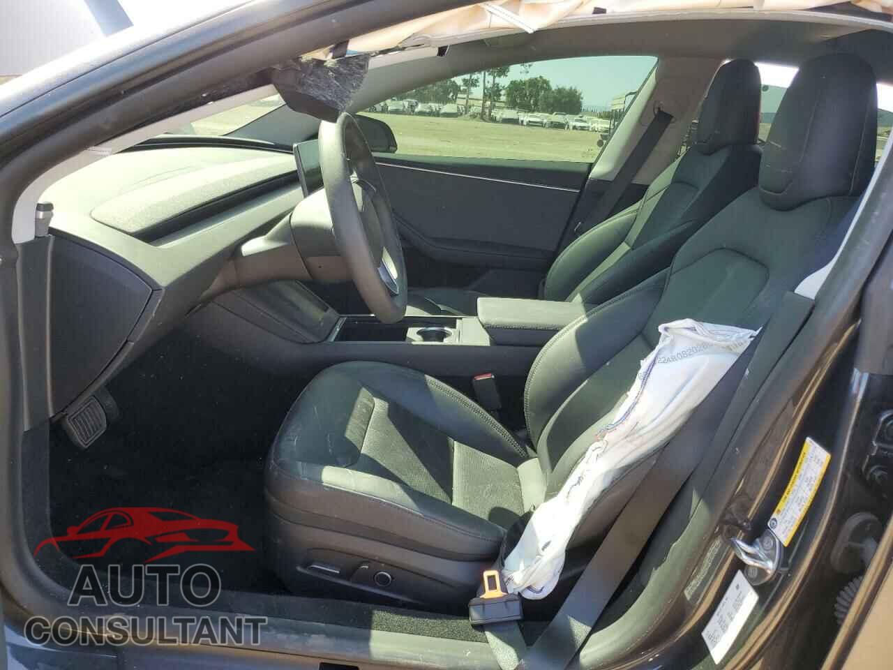 TESLA MODEL 3 2025 - 5YJ3E1EA9SF910112