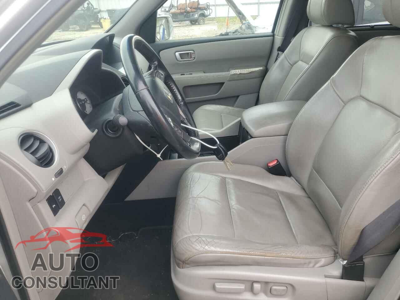 HONDA PILOT 2009 - 5FNYF48909B012417