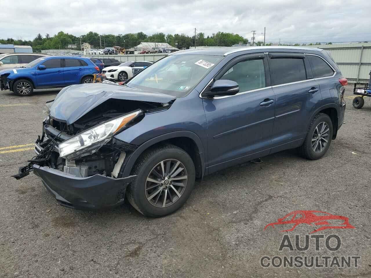 TOYOTA HIGHLANDER 2018 - 5TDJZRFH4JS862146