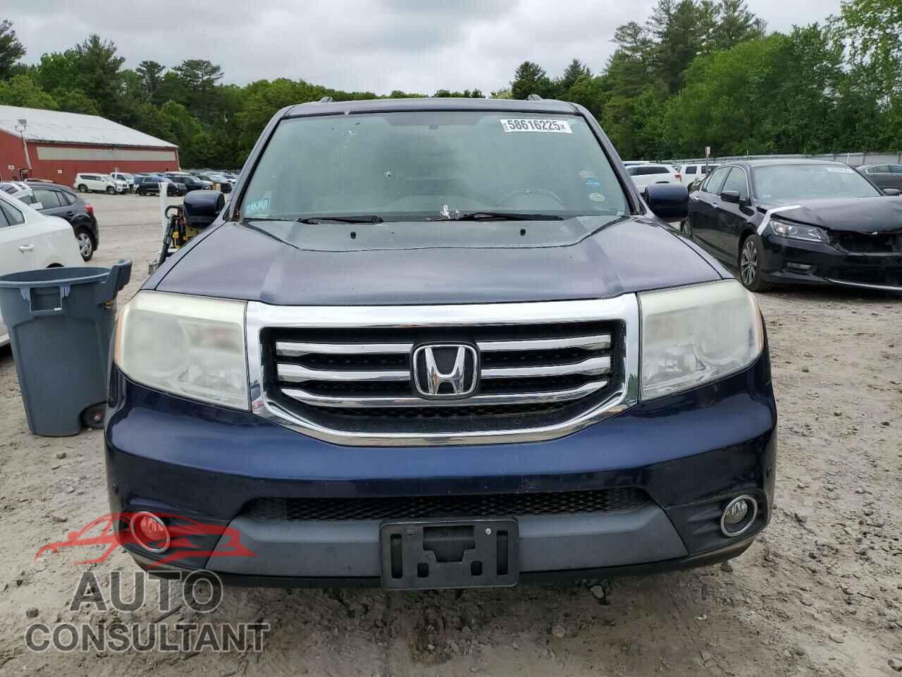HONDA PILOT 2015 - 5FNYF4H95FB005152