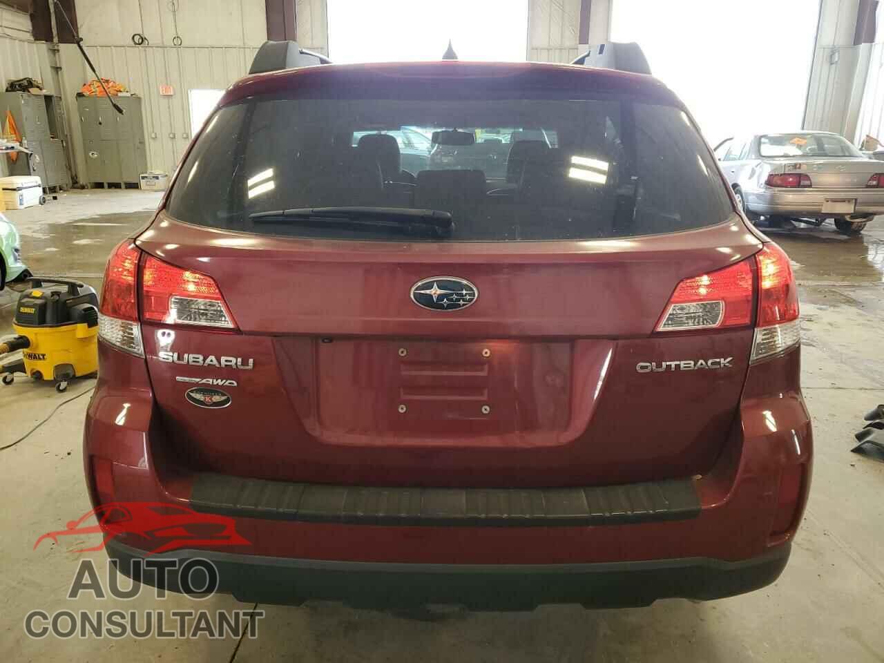 SUBARU OUTBACK 2014 - 4S4BRCLC2E3301960