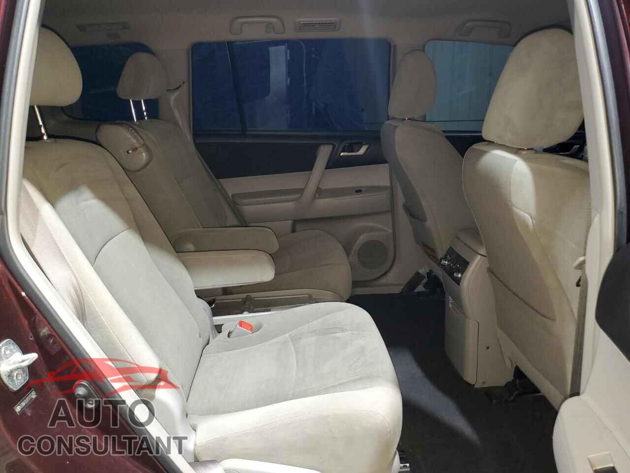 TOYOTA HIGHLANDER 2012 - 5TDBK3EH7CS152913