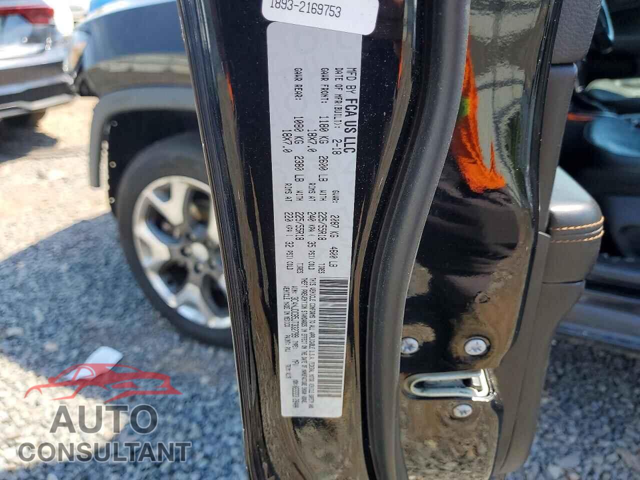 JEEP COMPASS 2018 - 3C4NJDCB5JT332799
