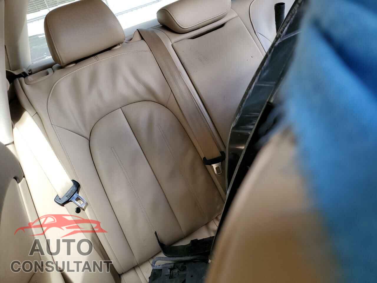 AUDI A6 2013 - WAUGFAFC3DN137055