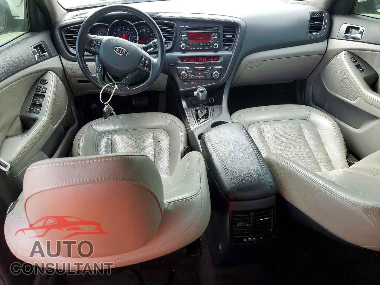 KIA OPTIMA 2011 - KNAGN4A76B5153052