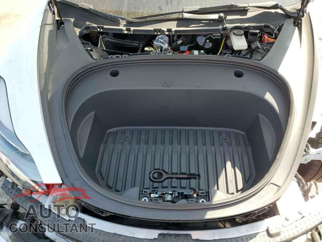 TESLA MODEL 3 2023 - 5YJ3E1EAXPF564465