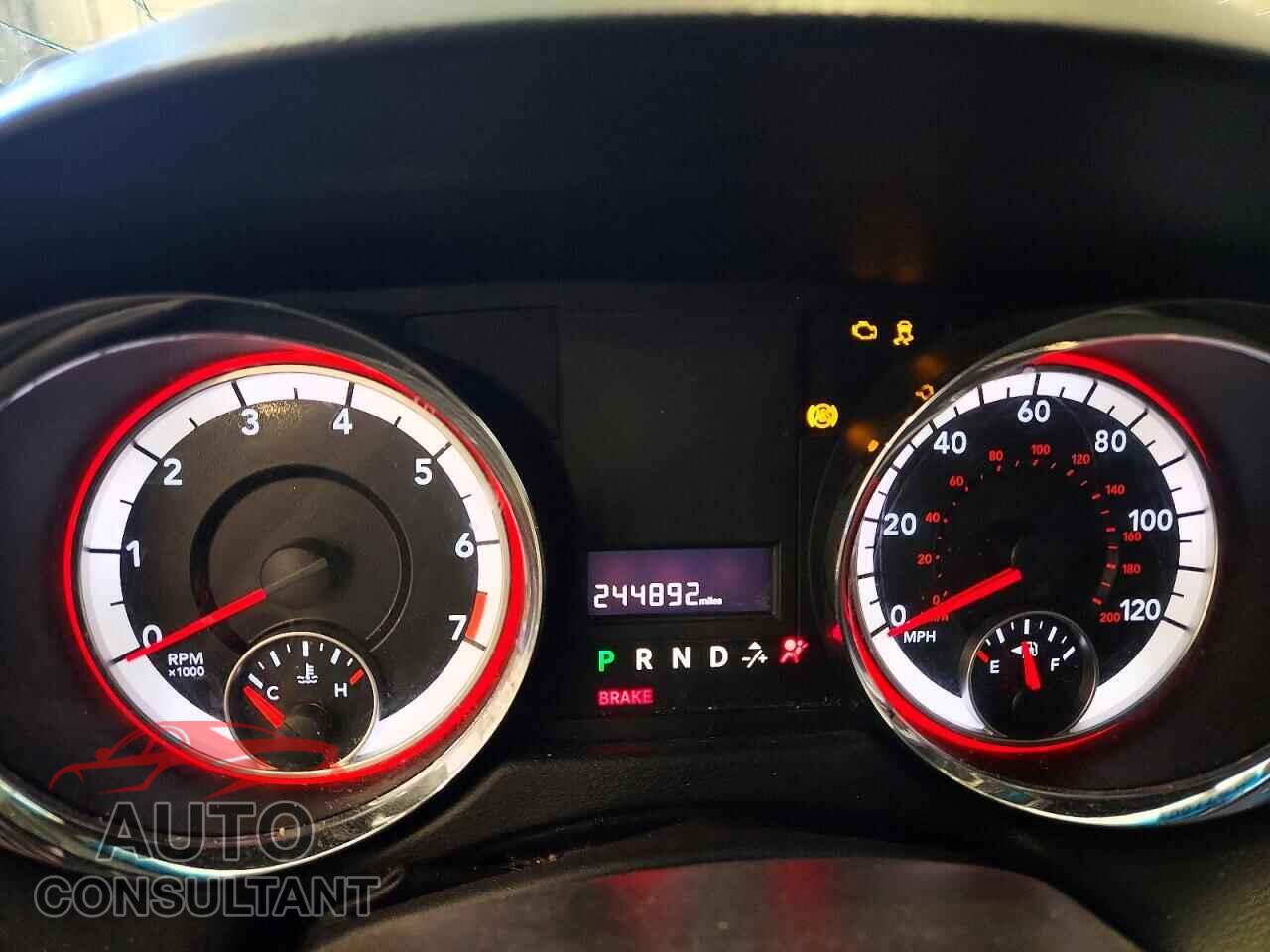 DODGE CARAVAN 2015 - 2C4RDGCG6FR718678