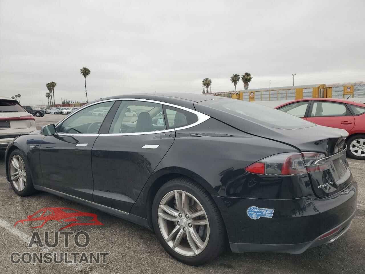 TESLA MODEL S 2013 - 5YJSA1BG1DFP12644