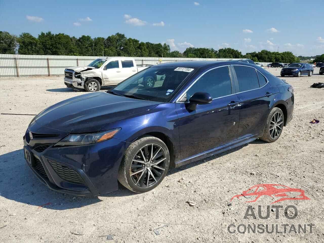 TOYOTA CAMRY 2021 - 4T1G11AK8MU424019