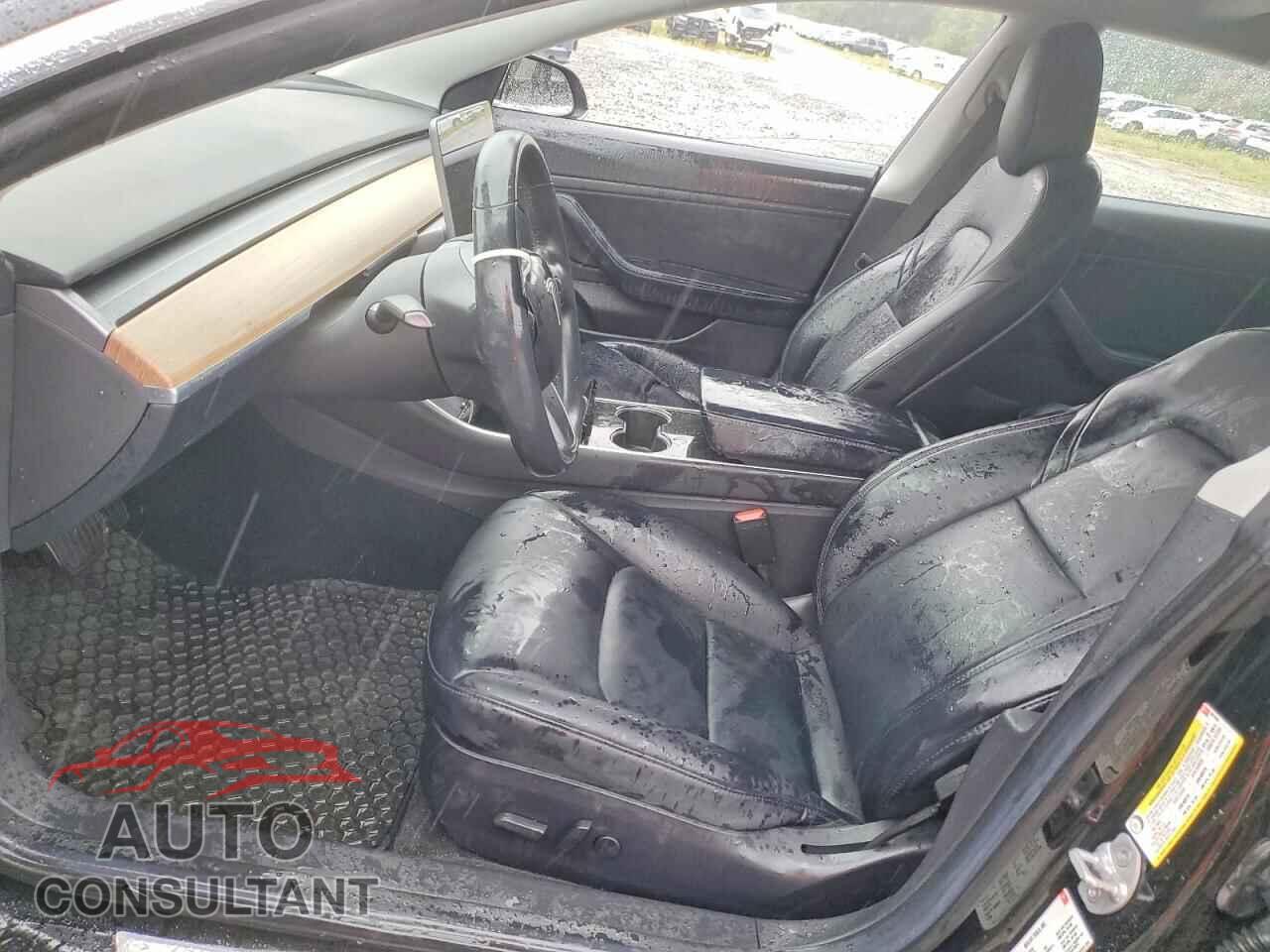 TESLA MODEL 3 2018 - 5YJ3E1EBXJF067304