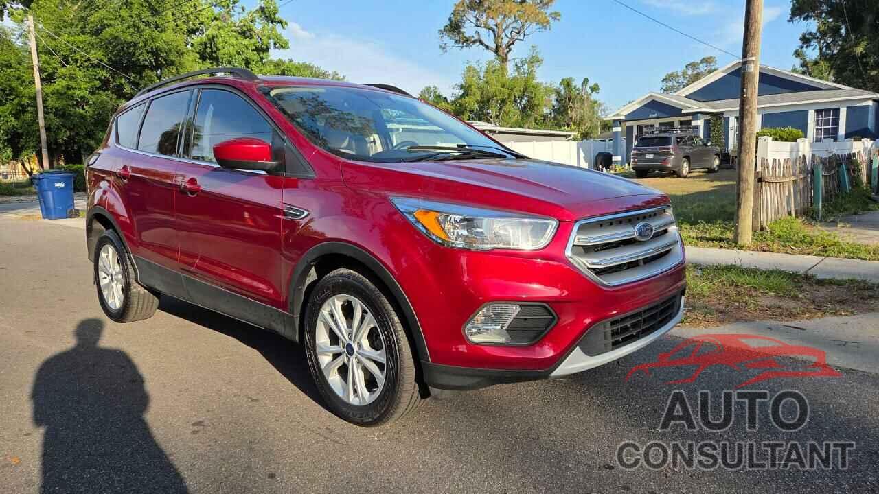 FORD ESCAPE 2018 - 1FMCU0GD6JUD43265
