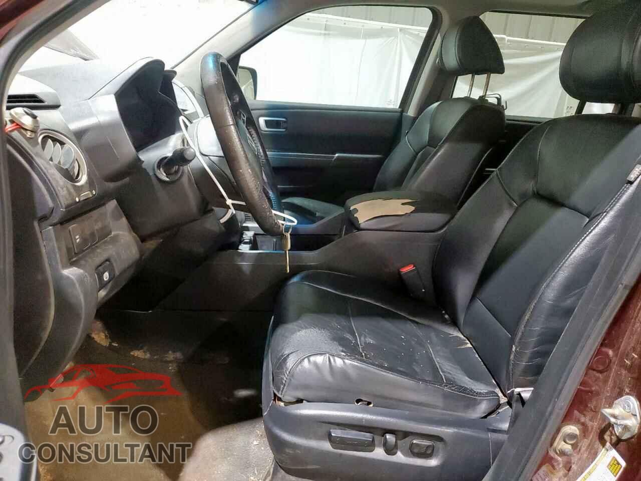 HONDA PILOT 2011 - 5FNYF3H65BB016033