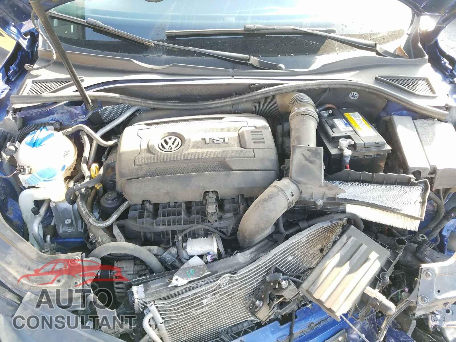 VOLKSWAGEN PASSAT 2017 - 1VWAT7A33HC030842