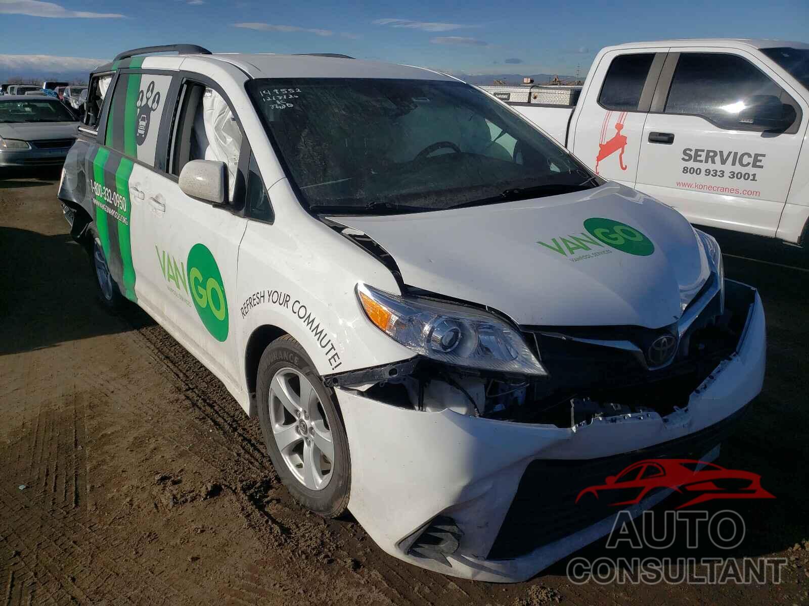 TOYOTA SIENNA 2019 - 5TDKZ3DC9KS993101