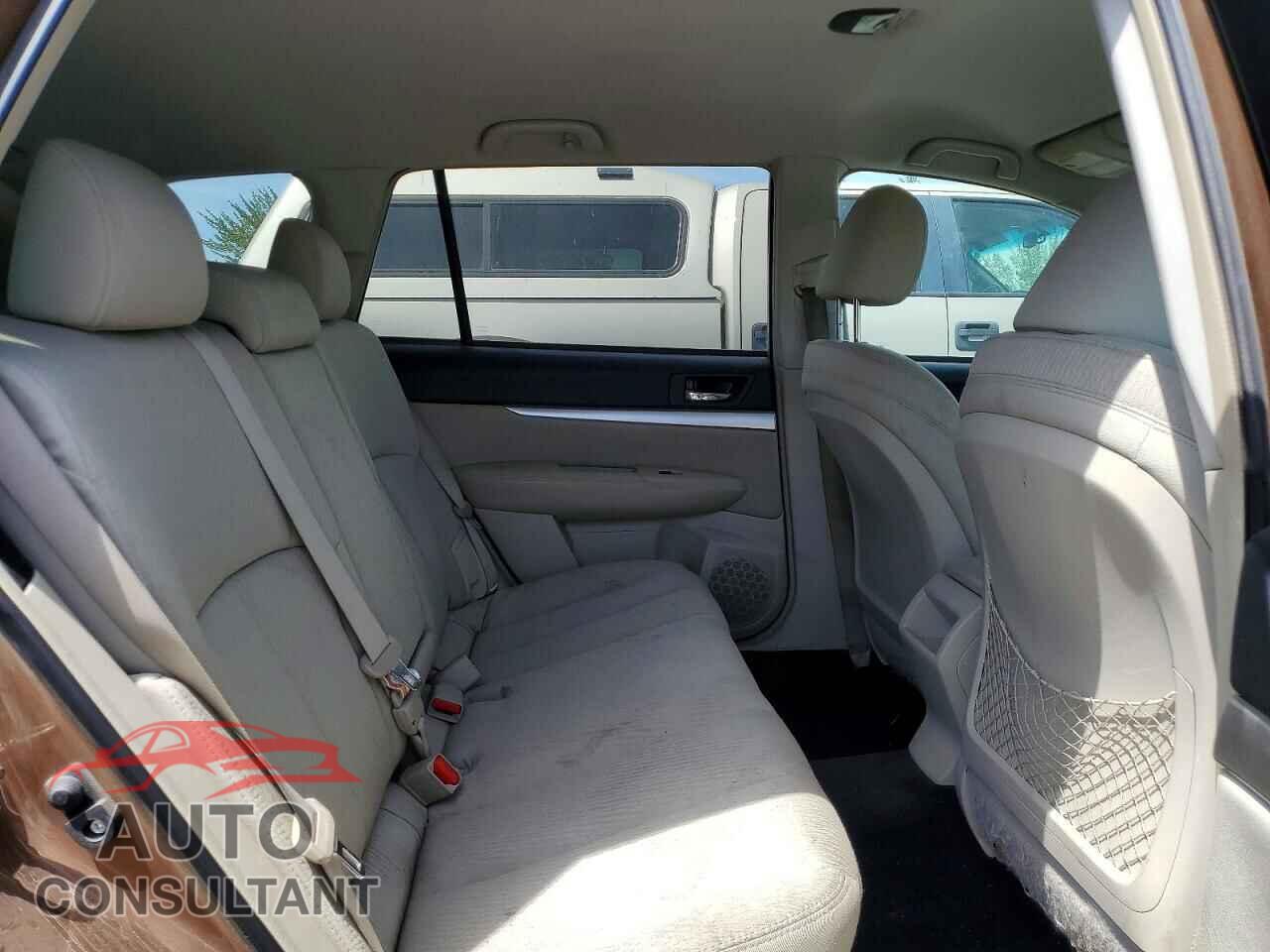 SUBARU OUTBACK 2011 - 4S4BRBCC4B3318636